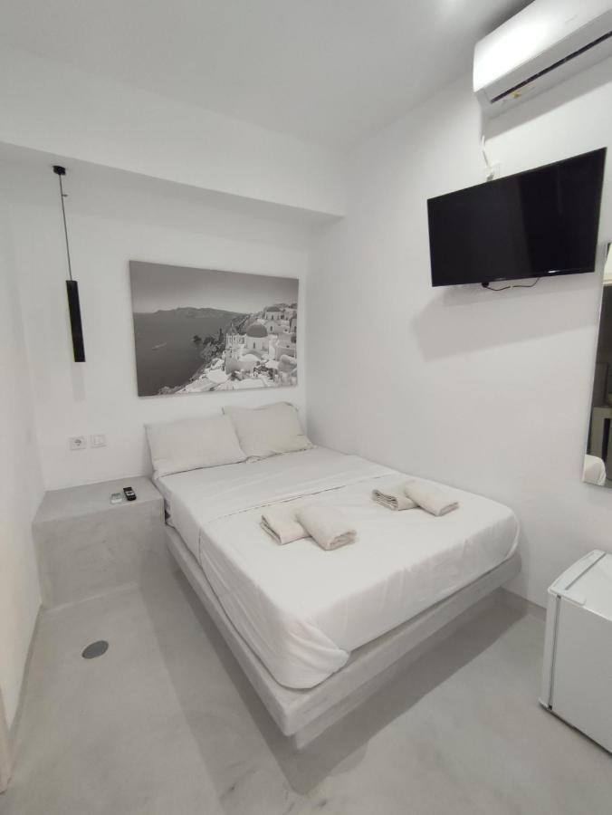 Thira Economy Rooms ฟิรา ภายนอก รูปภาพ