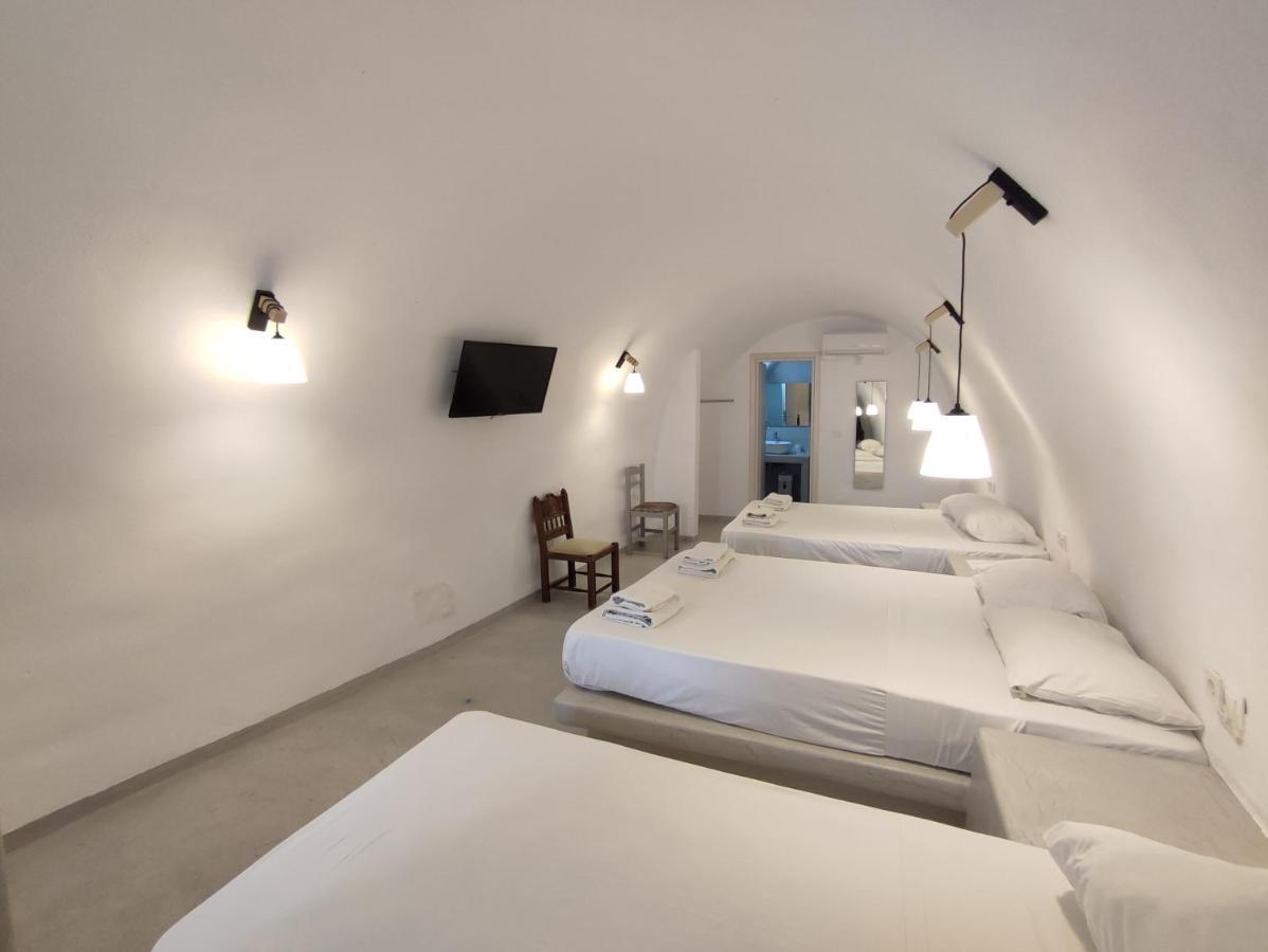 Thira Economy Rooms ฟิรา ภายนอก รูปภาพ