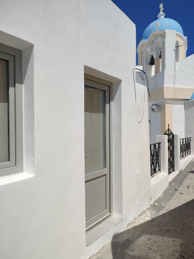 Thira Economy Rooms ฟิรา ภายนอก รูปภาพ